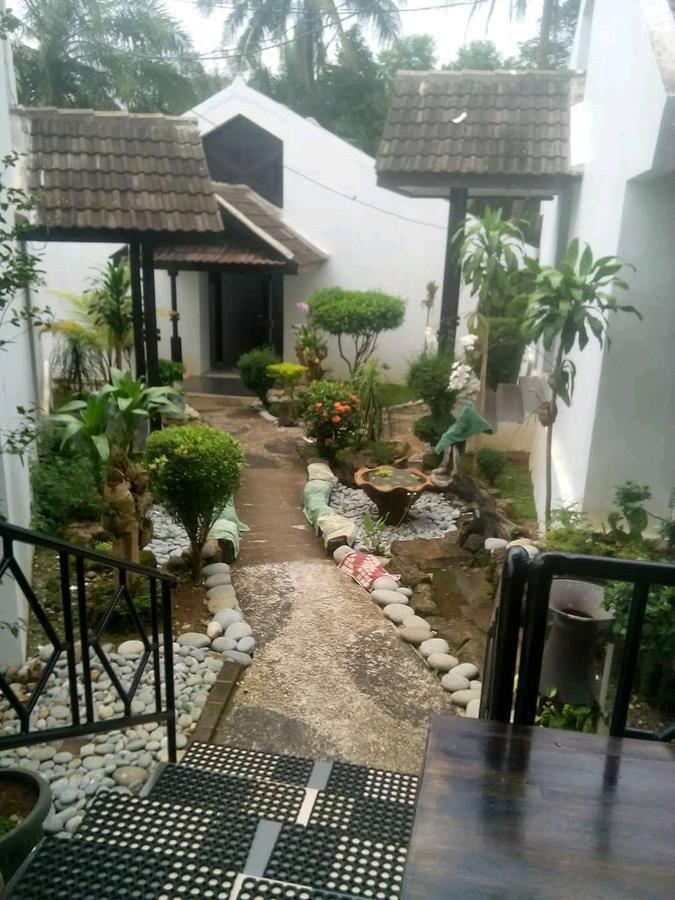 Hotel Gbs Malingping Buitenkant foto