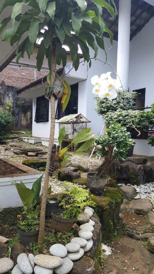 Hotel Gbs Malingping Buitenkant foto